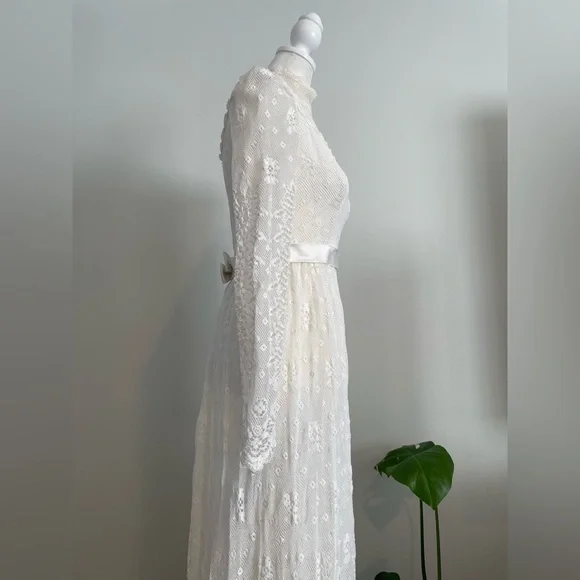 Vintage 60s/70s Prairie/Cottagecore/Boho High Neck Wedding/Formal Maxi Dress - Picture 5 of 9